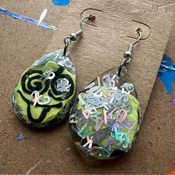 Silly Smiley Face Earrings - Picture 1 of 9